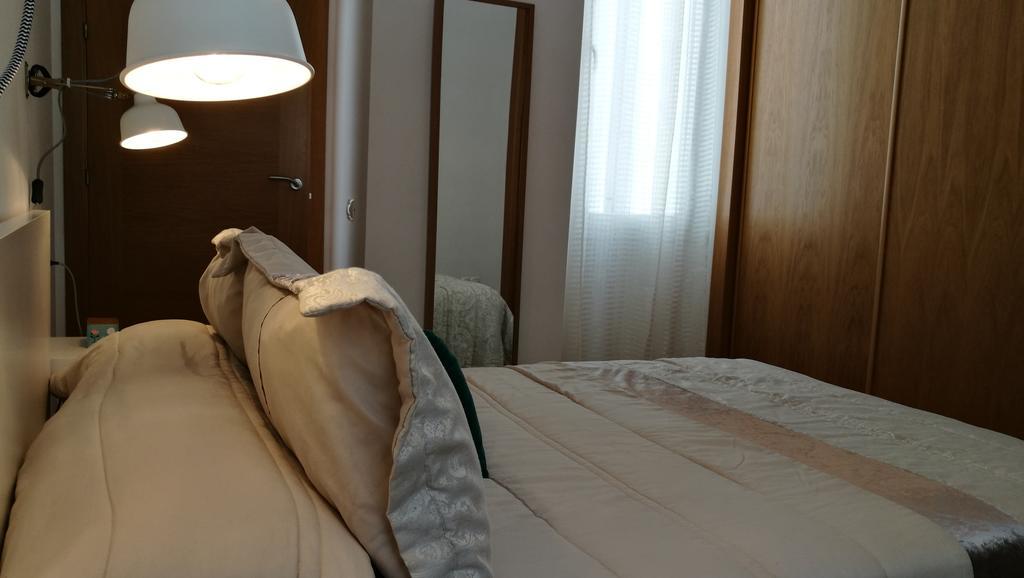 Ferienwohnung Mitjana Plaza Málaga Exterior foto