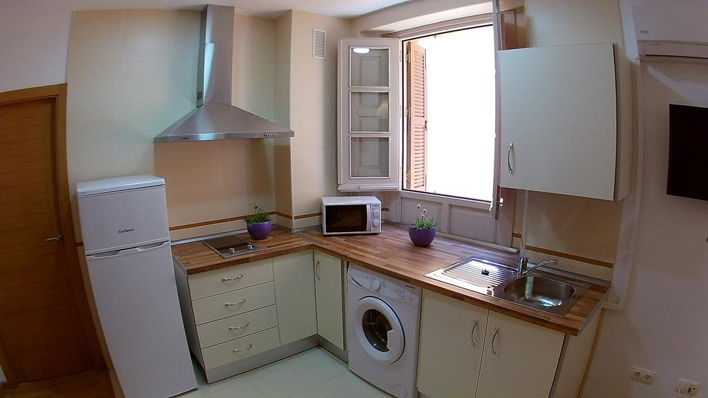 Ferienwohnung Mitjana Plaza Málaga Exterior foto